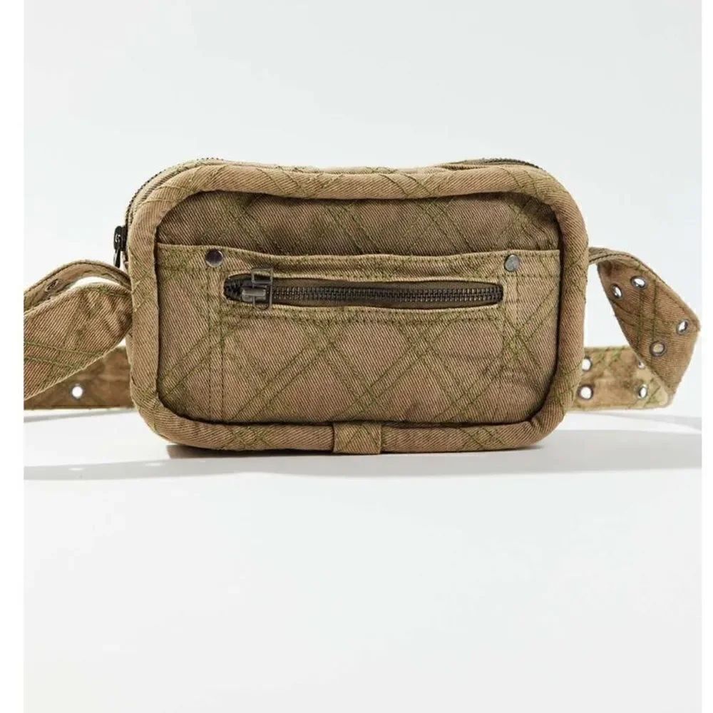 New urban Outfitters Dakota Denim Crossbody Bag